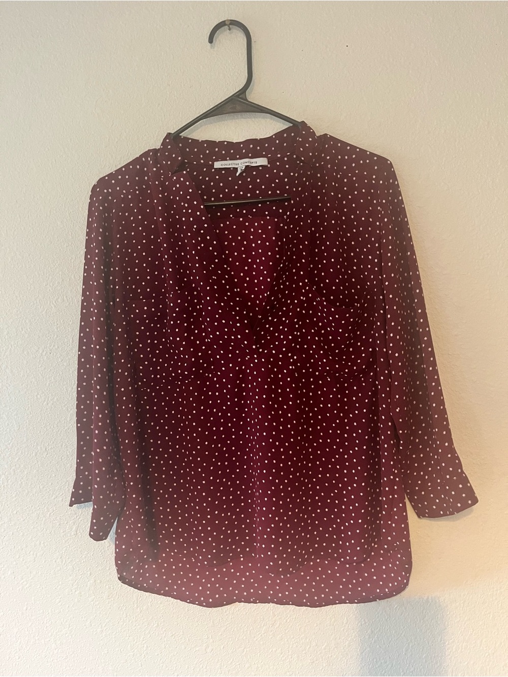 Collective Concepts Burgundy Polka Dot V-Neck Blouse Size PS